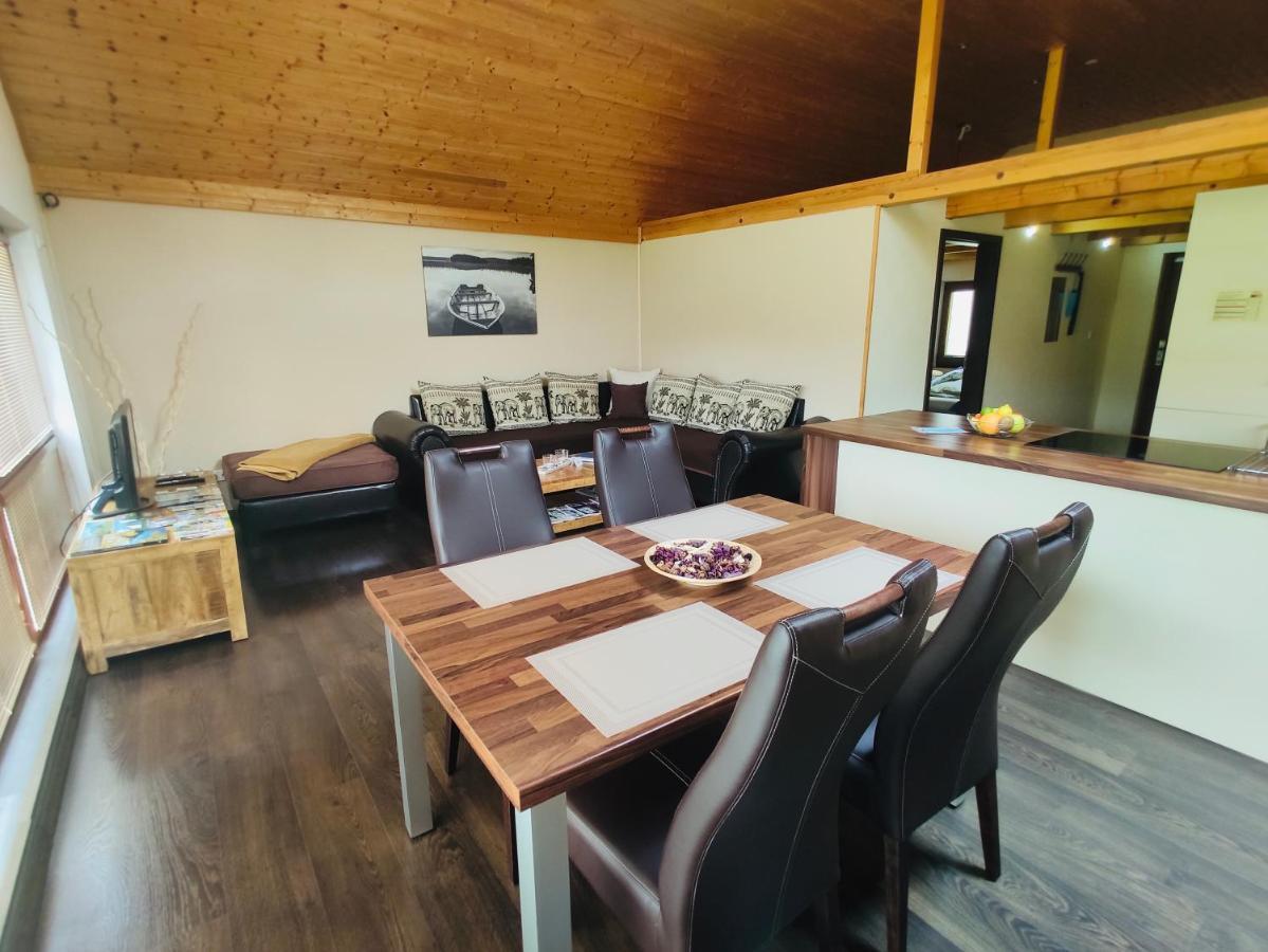 Grand Spa Holiday Home Sklené Teplice Exteriör bild